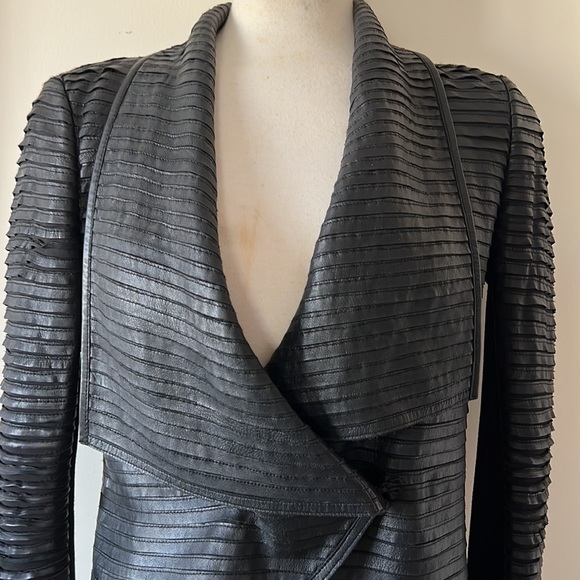 💕Marciano Black Leather Shayna Moto Jacket 2 EUC - Picture 2 of 12